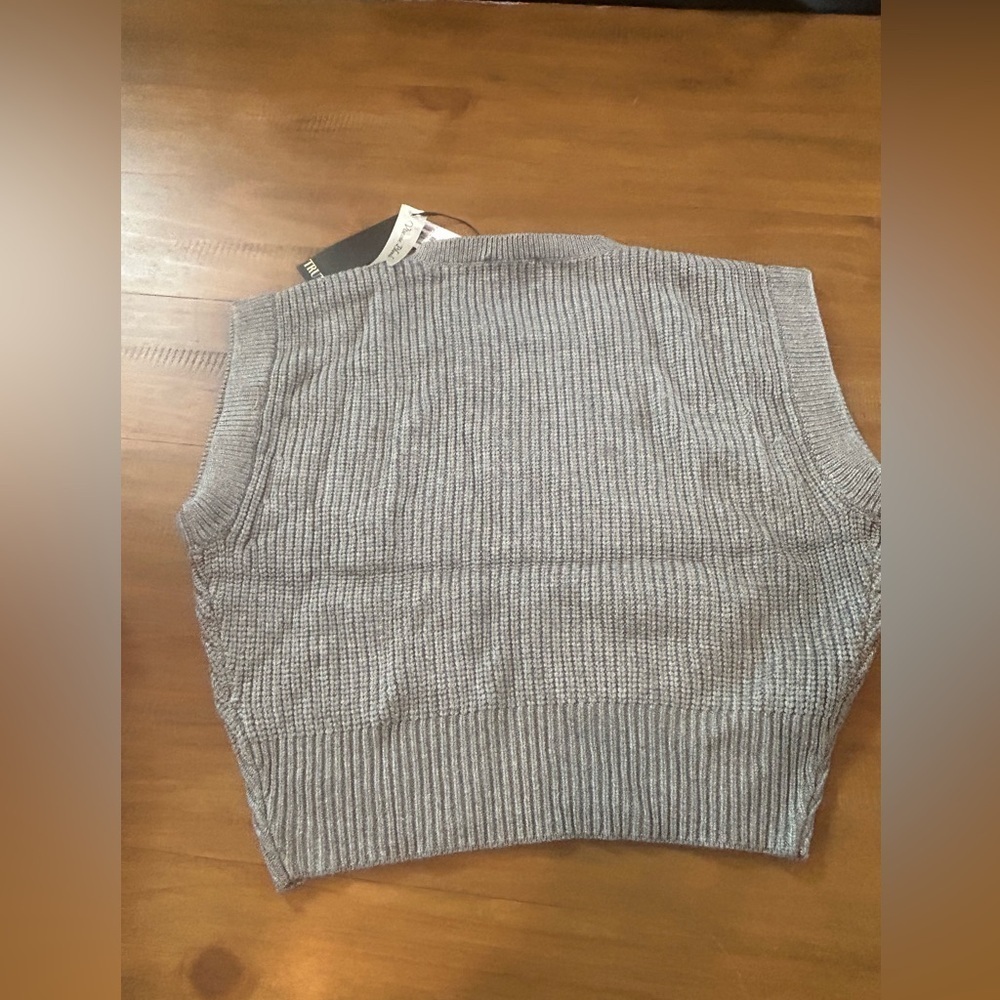 NWT Truth by Republic Gray Knit Sleeveless Sweater - Picture 8 of 9